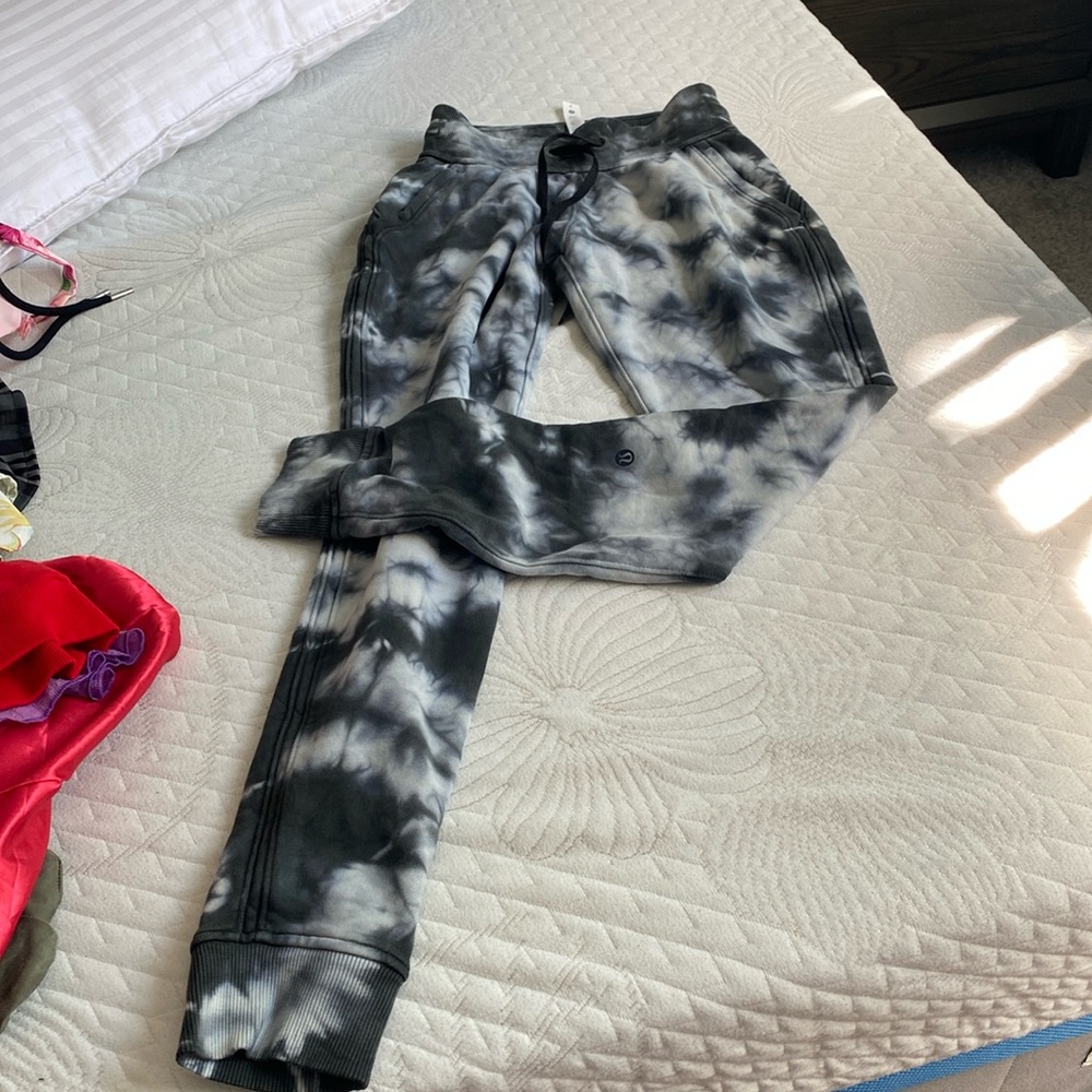 Lulu lemon Pants size 0